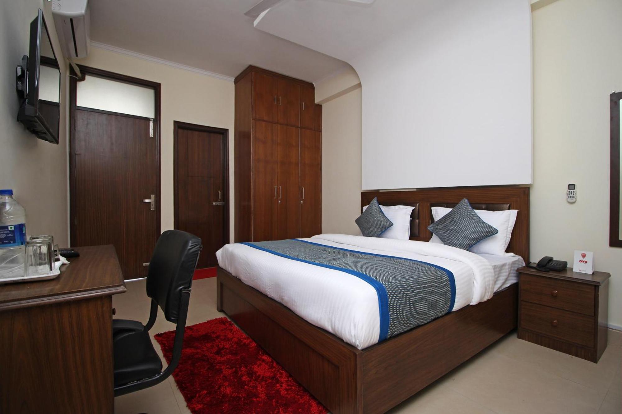 Hotel O Surya Palace New Delhi Exteriör bild